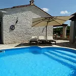 Sujevic Motovun